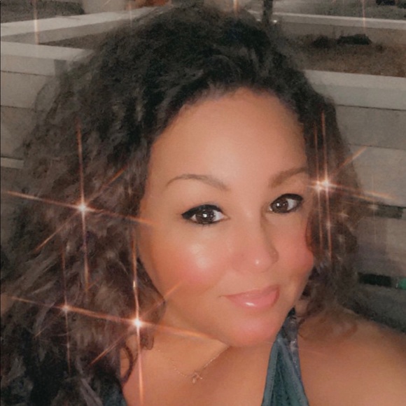 Meet your Posher, Natasha - Picture 1 of 1